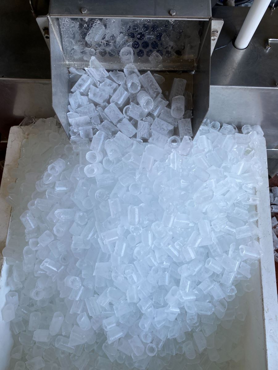 Tüp Buz Makinesi ile Karlı ve Hijyenik Buz Üretimi